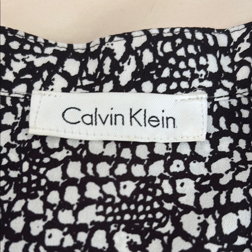 Calvin Klein Patterned Button-Up Blouse - image 4